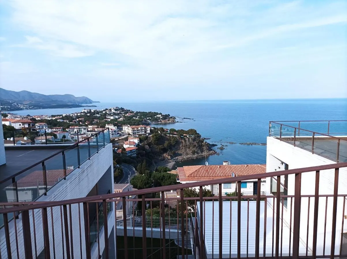 Apartament Vistes Al Mar contacts
